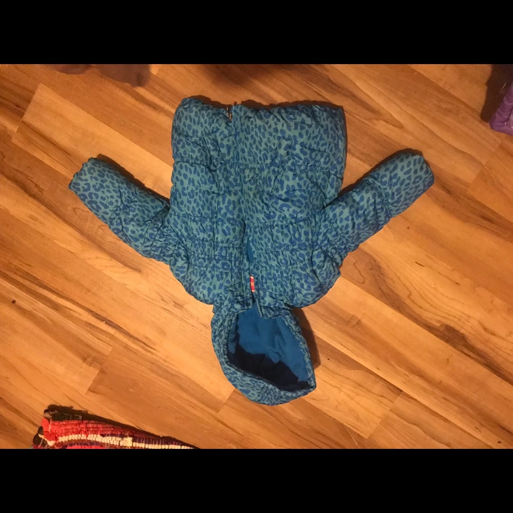 Girls Jacket 🧥 - Picture 2 of 7